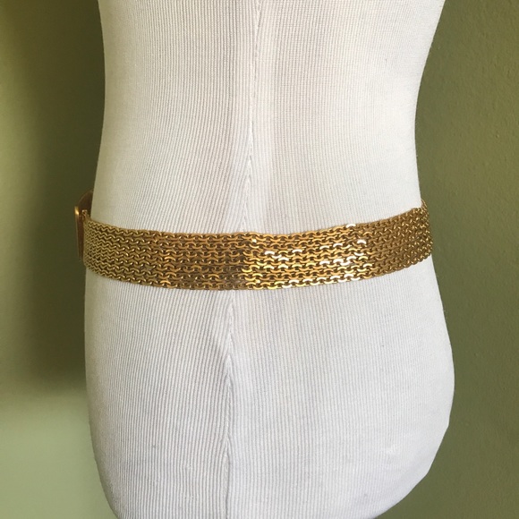 Chanel Authentic Logo  Chain Plate Belt. - Picture 8 of 13